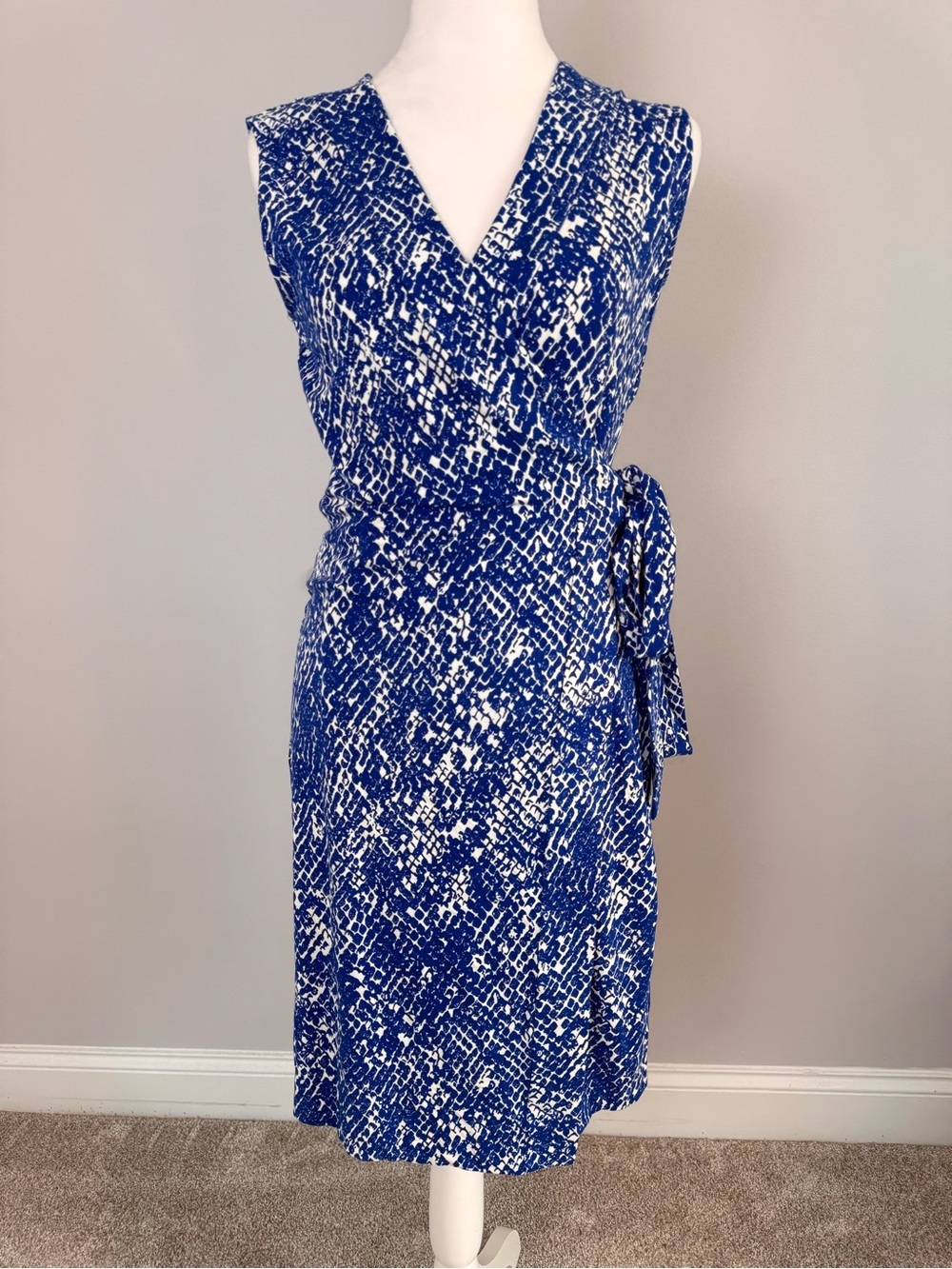 Diane Von Furstenberg DVF New Yahzi Short Wrap Dress Serpent Pattern Size 6